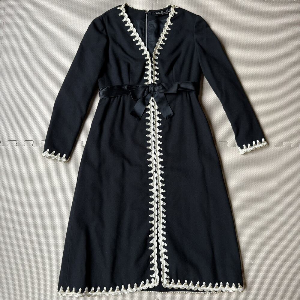 Vintage Mollie Parnis Boutique Black Wool Dress 60s Mod Cream Trim Bow Detail